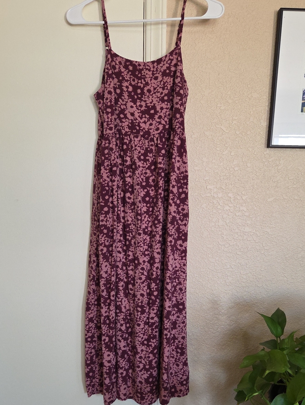 Floral Spaghetti-Strap Midi Dress in Dusty Rose and Plum With Pockets